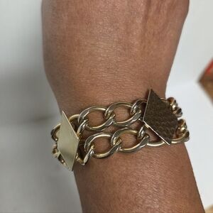 Gold-tone Chain Bracelet with Diamond-shaped Accents